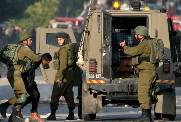 إصابات واعتقال 22 مواطنا خلال اقتحام قوات الاحتلال عدة بلدات بالخليل