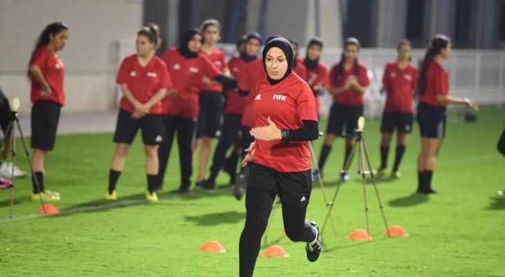 اختيار الفلسطينية هبة سعدية لتحكيم العديد من البطولات الآسيوية والدولية